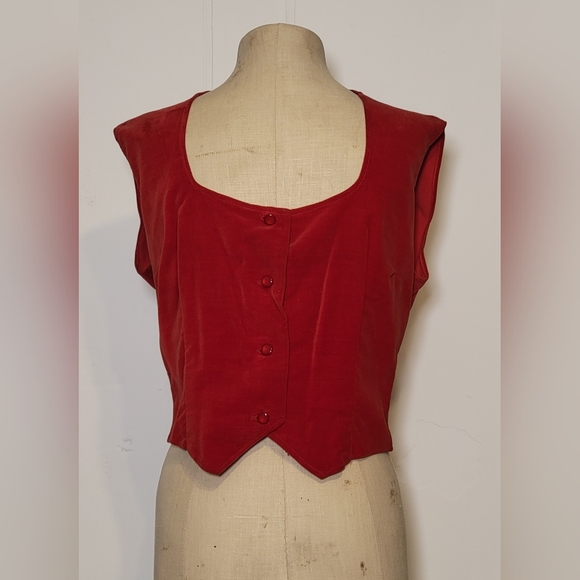 Vintage red velvet sleeveless top with 4 front buttons. Bust 33. Waist 30. - Picture 1 of 3